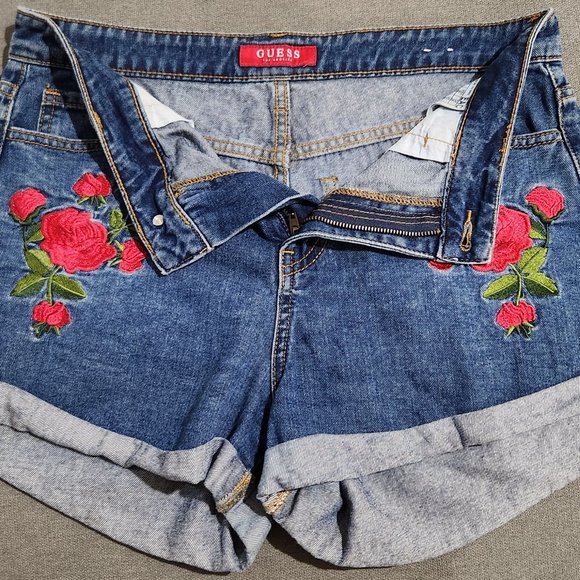 GUESS WOMEN'S DENIM SHORTS - Picture 3 of 8